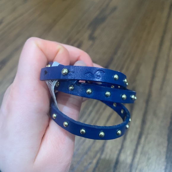 New Hollister Women’s Leather Wrap Bracelet Navy - Picture 2 of 4